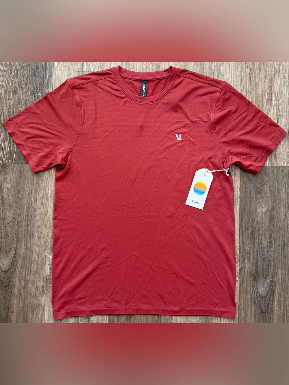 VUORI Short Sleeve Clearview Seamless Tee FIRE Sz Medium V1045 Athletic NWT